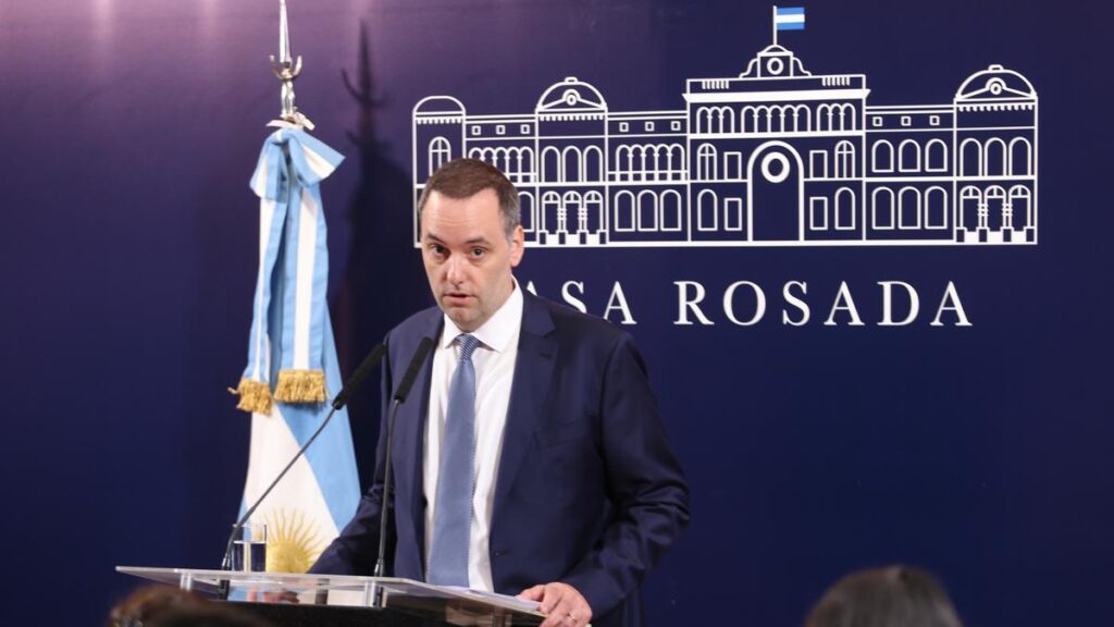 31f2f607-9ce6-4eaf-98a3-4c0318fc016c_16-9-discover-aspect-ratio_default_0-1024x576 ANSES confirmó cambios para pensionados desde el 8 de junio: cuánto cobran con aumento, bono y aguinaldo